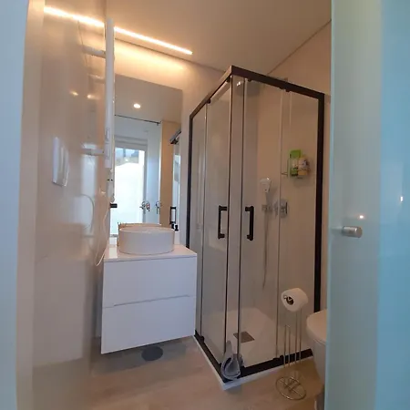 Walker House, 2-bedroom Flat, Garden - Downtown * Porto